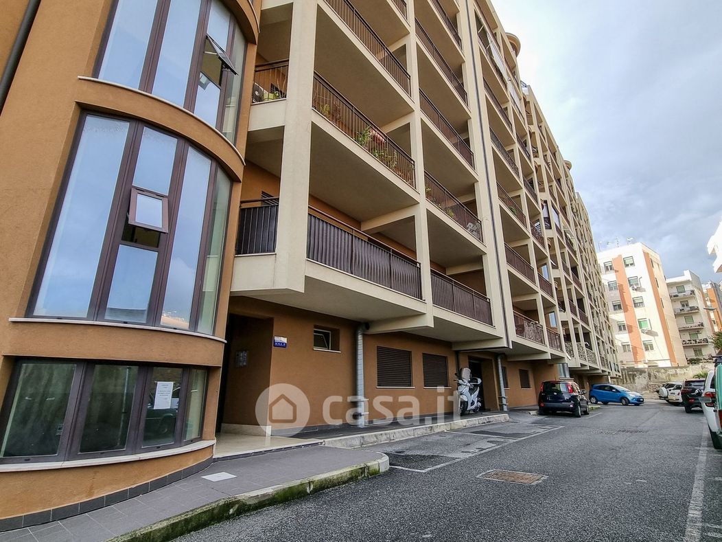 Appartamento in Vendita in Via Uberto Bonino a Messina