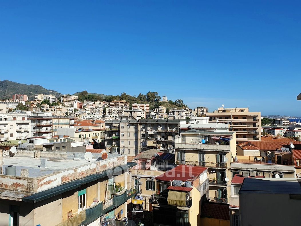 Appartamento in Vendita in Viale Regina Margherita 28 a Messina