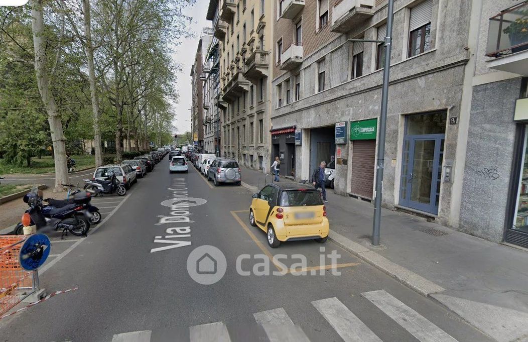 Negozio/Locale commerciale in Vendita in Via Domenico Cimarosa a Milano