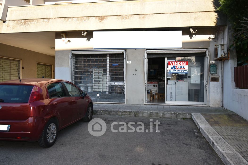 Negozio/Locale commerciale in Vendita in Via Adriatica 36 a Lecce