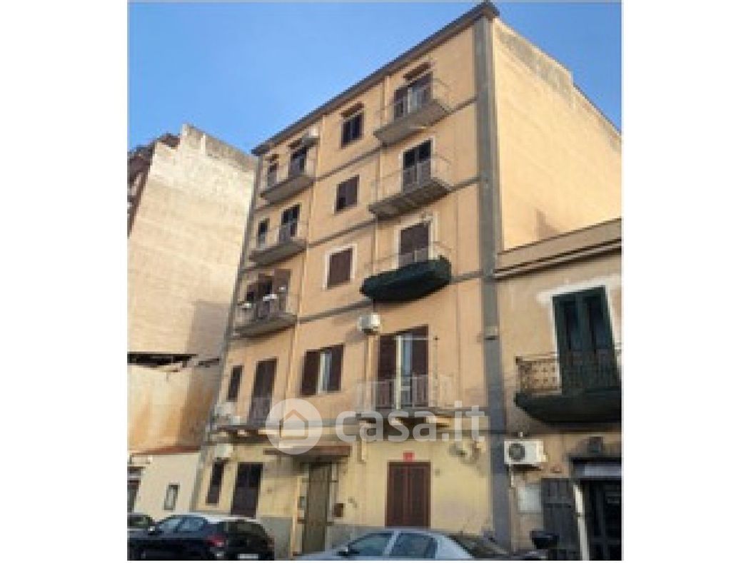Appartamento in Vendita in Via Agostino Catalano 48 a Palermo