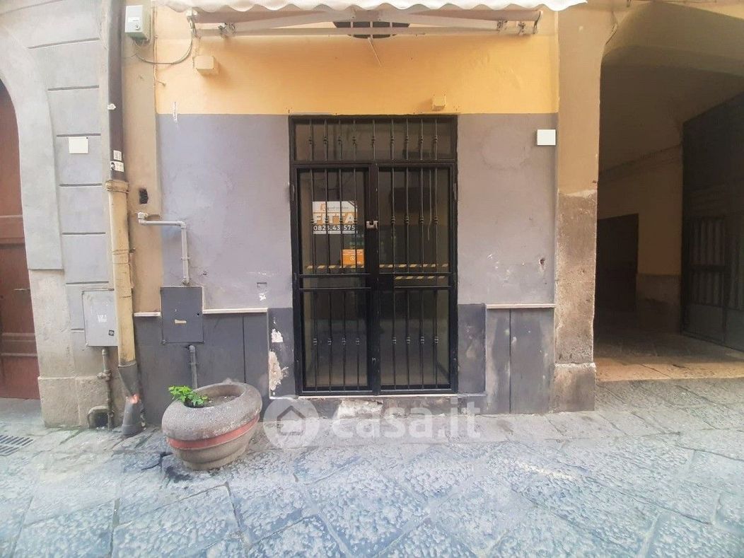 Negozio/Locale commerciale in Affitto in Via Sant'Agostino a Caserta