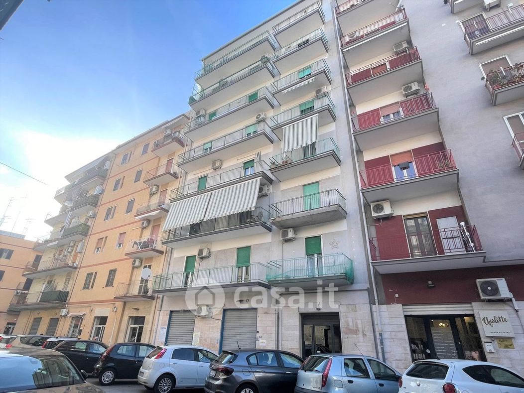 Appartamento in Vendita in Via CORSICA a Taranto