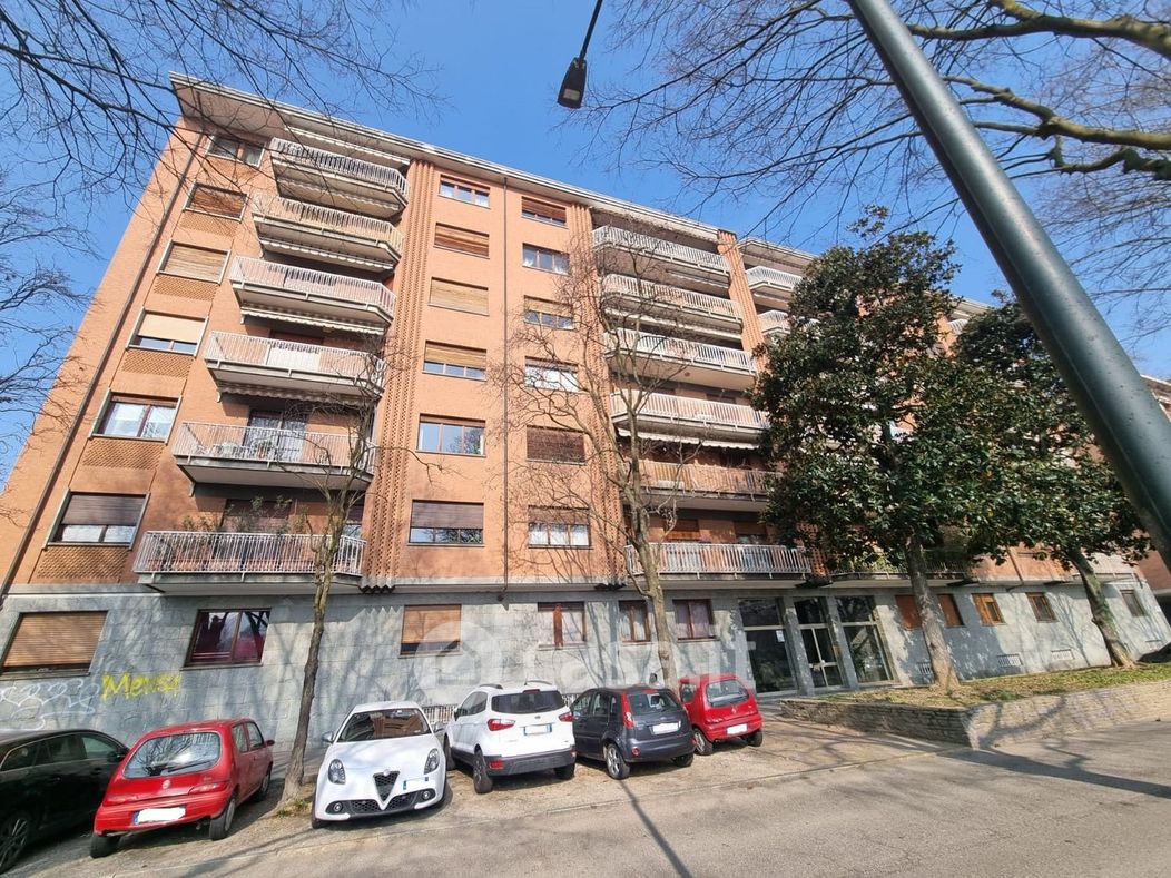Appartamento in Vendita in Lungo Po Antonelli a Torino