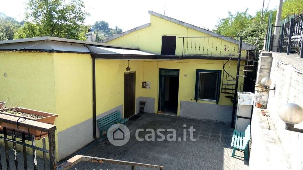 Casa indipendente in Vendita in Via Colle 12 a Frosinone