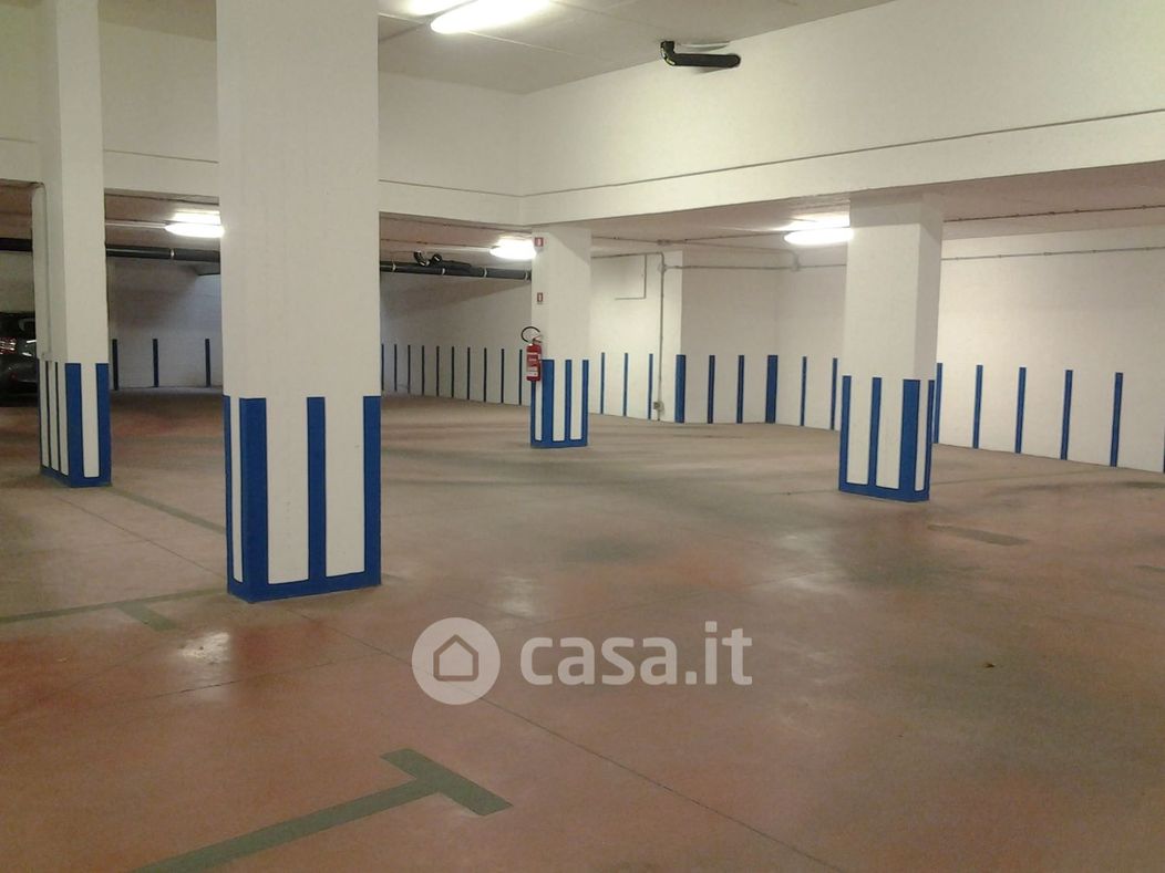 Garage/Posto auto in Vendita in Via Padova a Cagliari