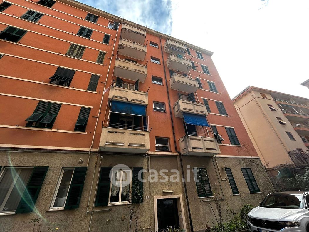Appartamento in Vendita in Via Piero Maroncelli a Genova