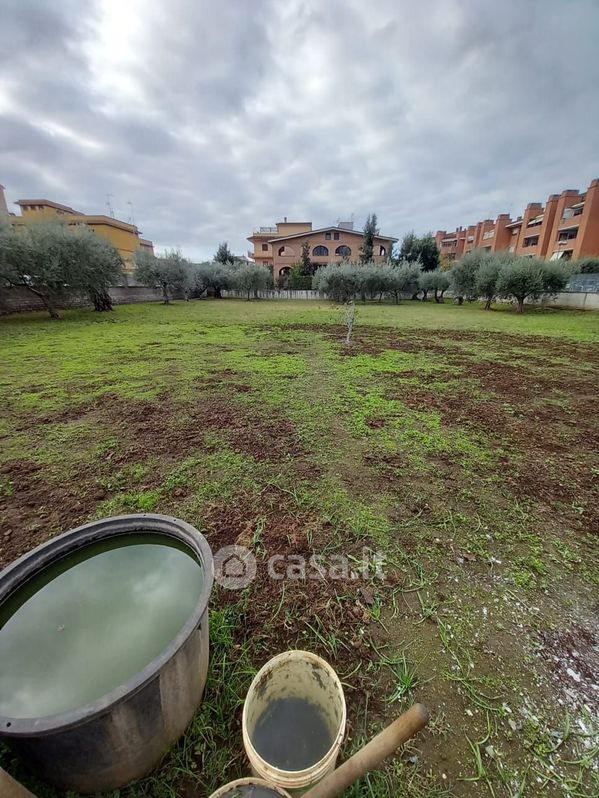 Terreno agricolo in Vendita in Via Pietro Santo Bartoli a Roma