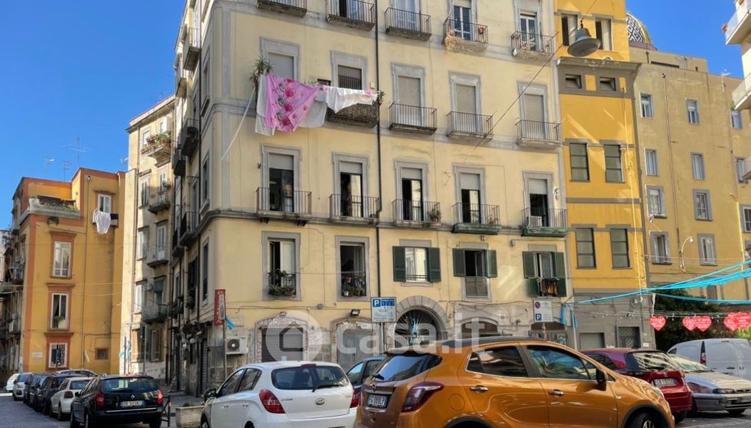 Appartamento in Vendita in Piazza Portanova a Napoli