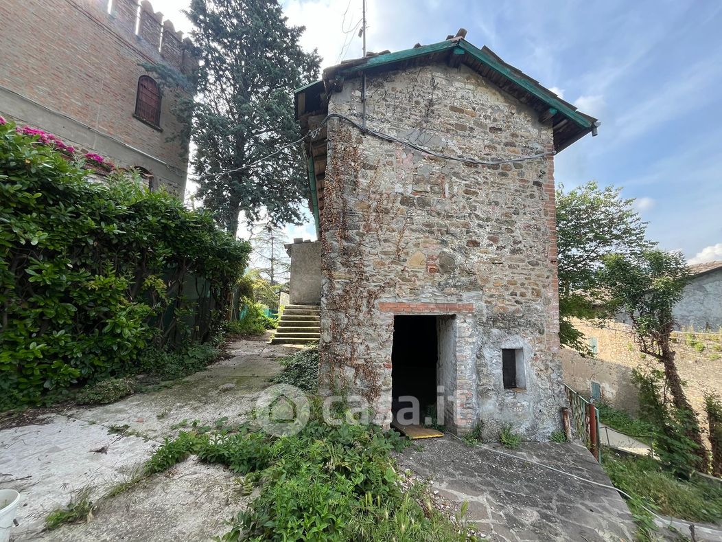 Rustico/Casale in Vendita in Via Mongiorgio 37 a Monte San Pietro