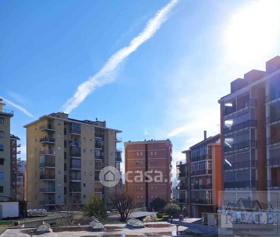 Appartamento in Vendita in Via Publio Elvio Pertinace 27 a Torino