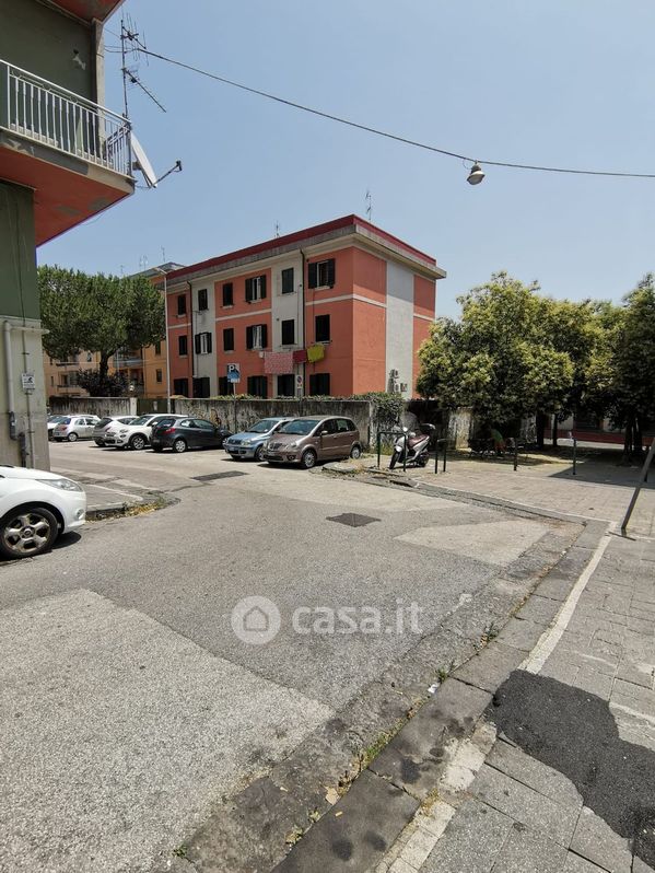 Garage/Posto auto in Vendita in Via Zara 72 a Salerno