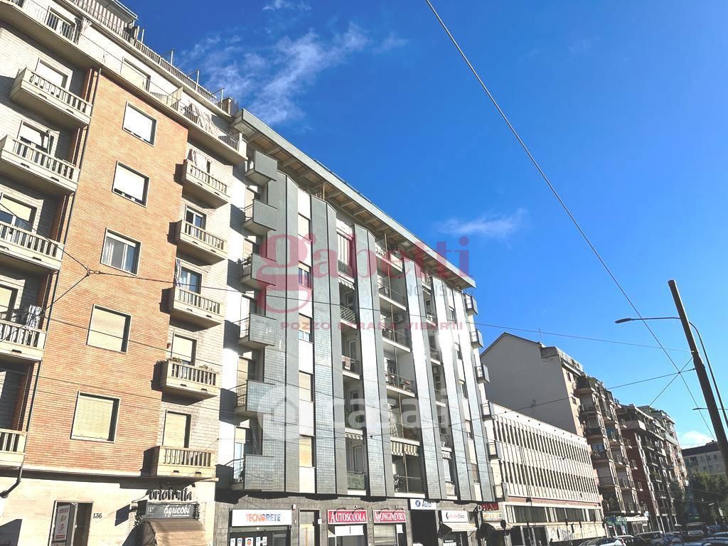 Appartamento in Vendita in Via Monginevro 132 a Torino