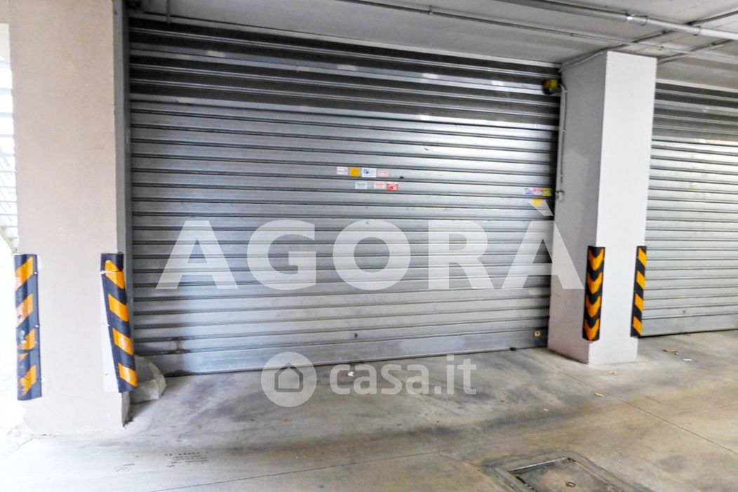 Garage/Posto auto in Vendita in Via Damaso Cerquetti a Roma