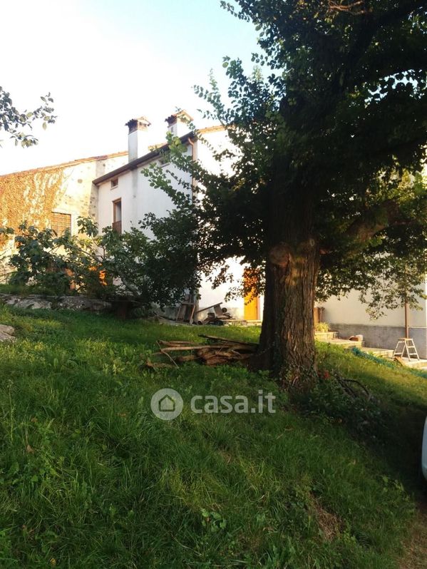 Casa indipendente in Vendita in Via Valdellette a Lugo di Vicenza