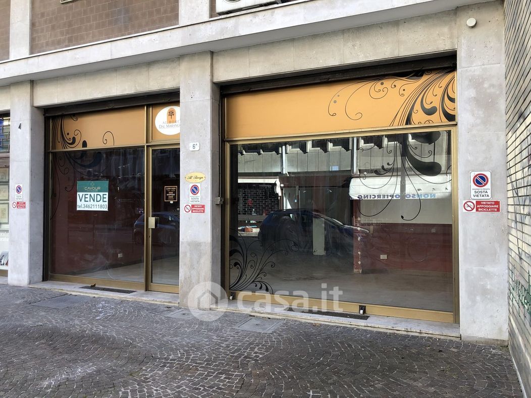 Negozio/Locale commerciale in Vendita in Via Giuseppe Giusti 4 a Udine