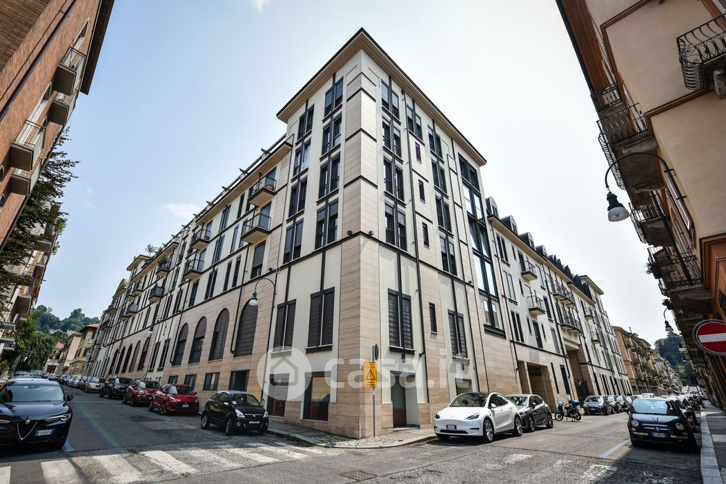 Appartamento in Vendita in Via martiri della liberta 8 a Torino