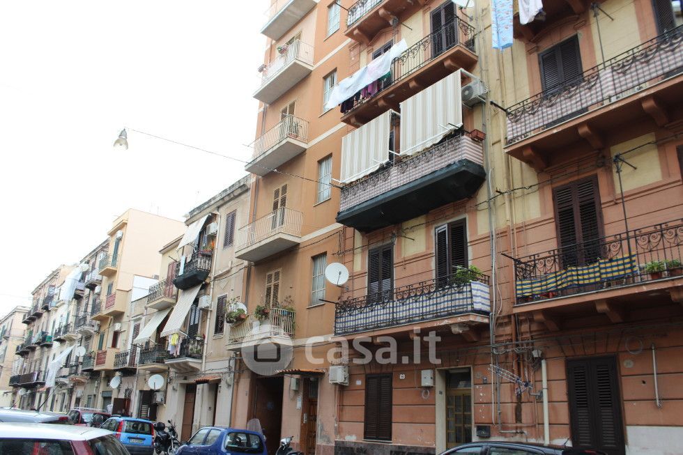 Appartamento in Vendita in Via Paolo Emiliani Giudici 110 a Palermo