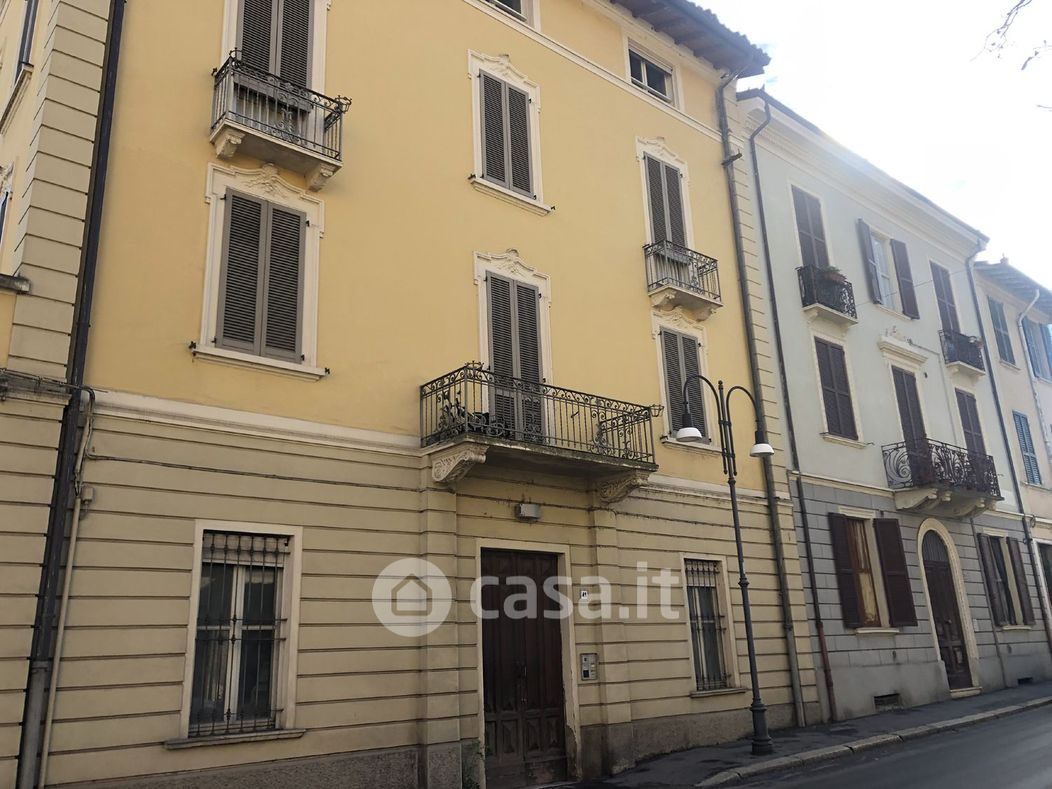 Casa indipendente in Vendita in Via Milano 41 a Salsomaggiore Terme