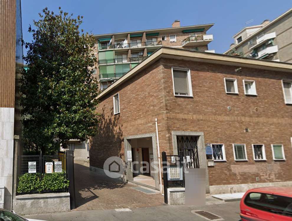 Appartamento in Vendita in Viale Mario Rapisardi 15 a Milano