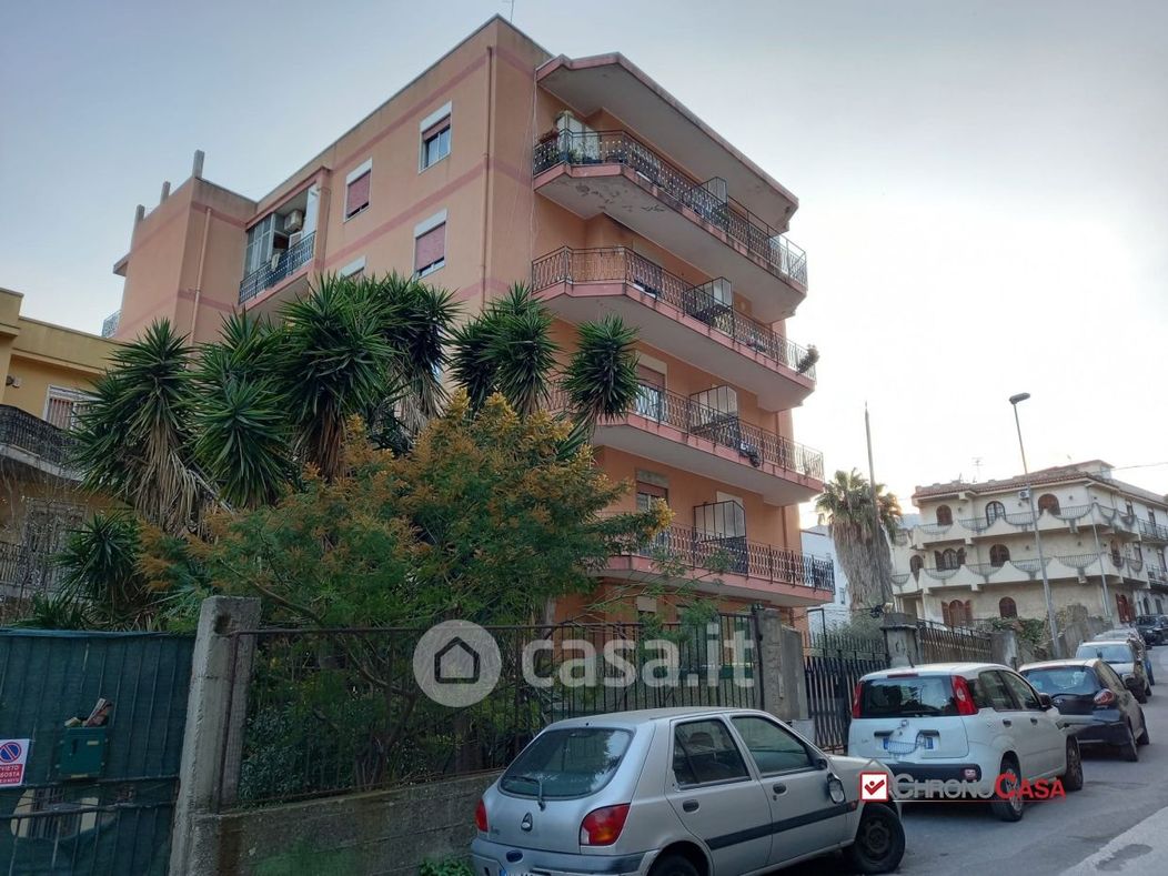 Appartamento in Vendita in Via Comunale Bordonaro a Messina