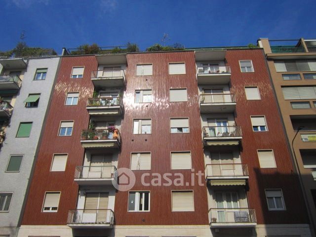 Appartamento in Affitto in Via Eugenio Villoresi 3 a Milano