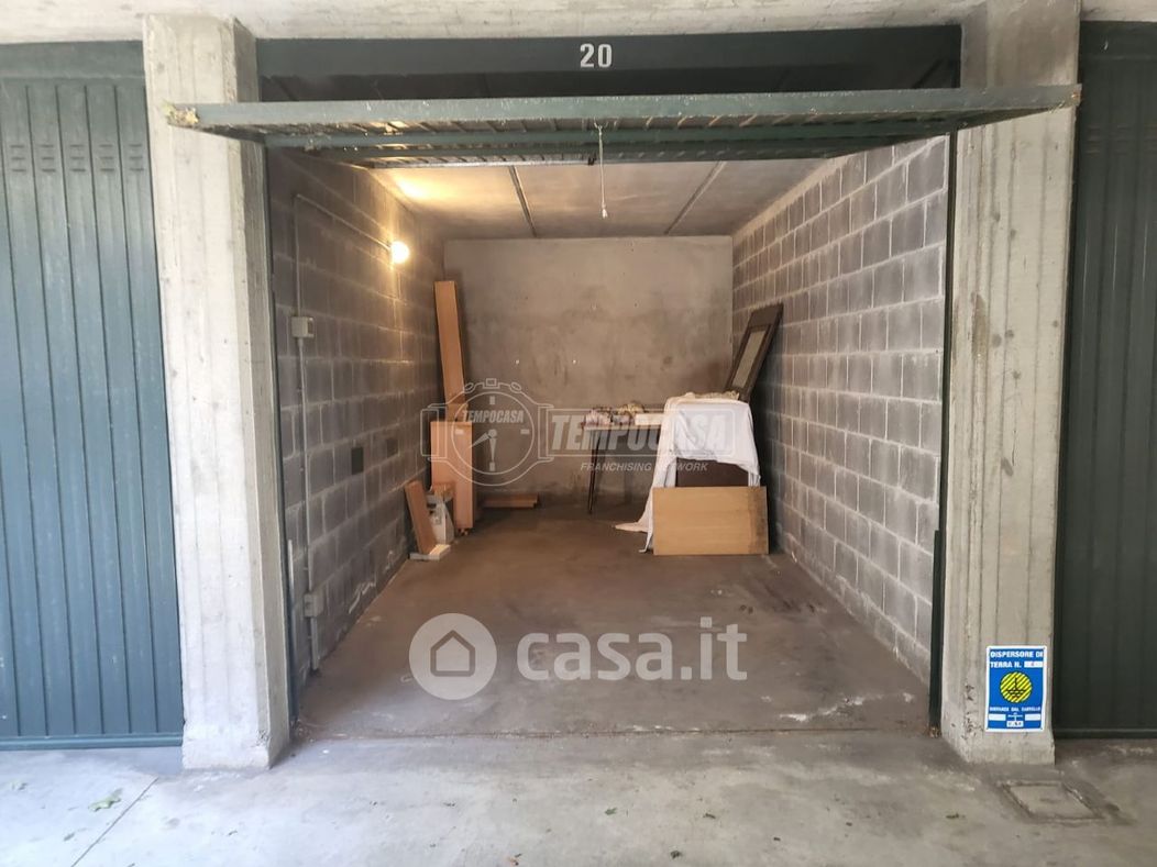 Garage/Posto auto in Vendita in Viale Lombardia a Brugherio