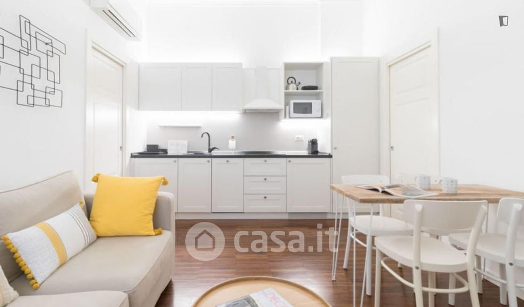 Appartamento in Affitto in Via Dal Verme Jacopo a Milano