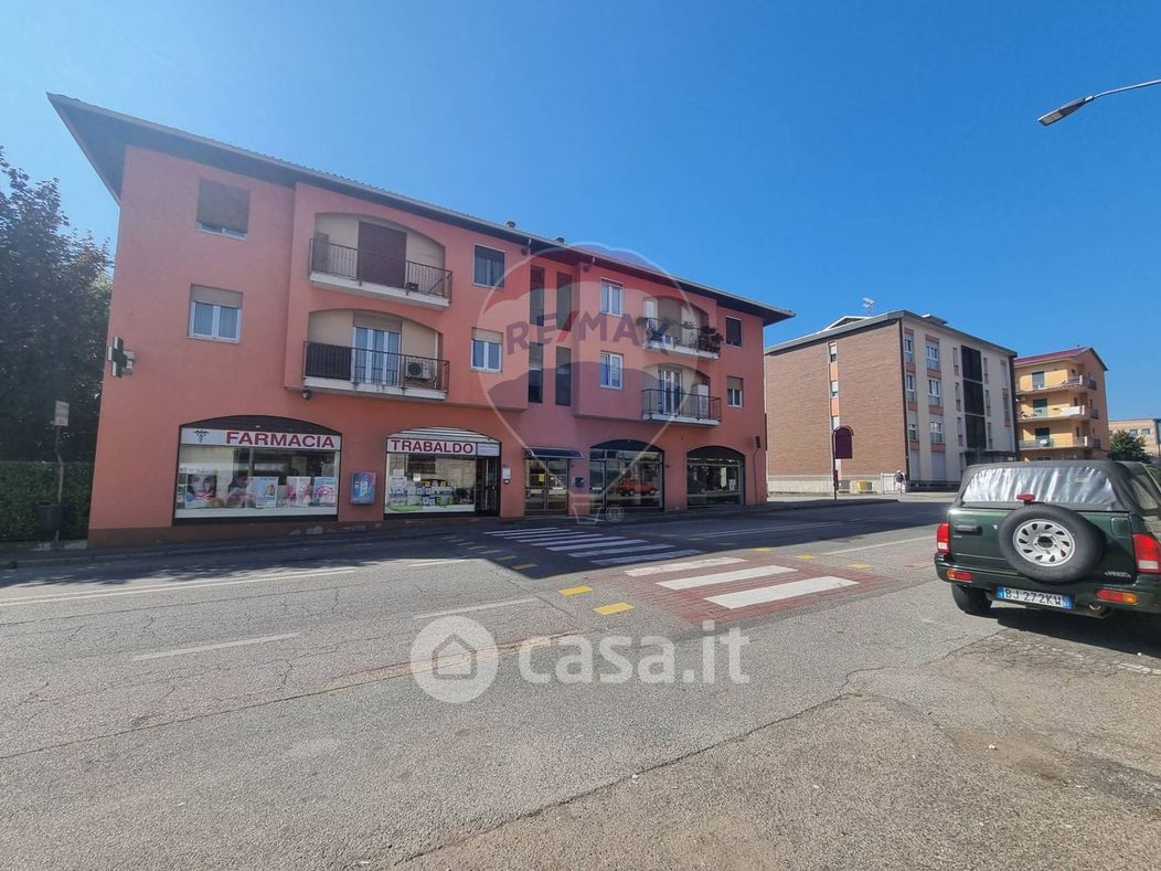 Negozio/Locale commerciale in Vendita in Via Ivrea 63 a Biella