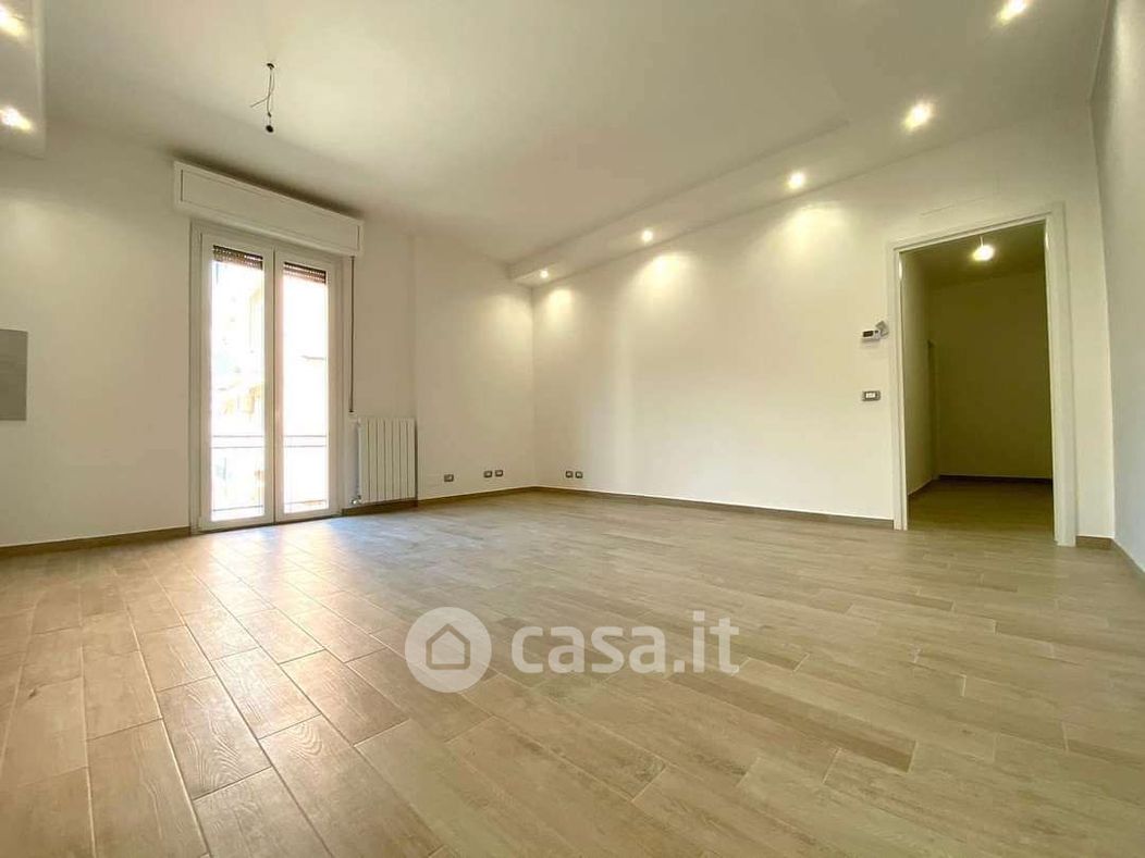 Appartamento in Vendita in Via Santa Franca a Piacenza