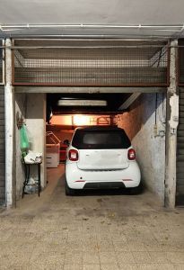 Garage/Posto auto in Vendita in Via dell'Aquila Reale a Roma