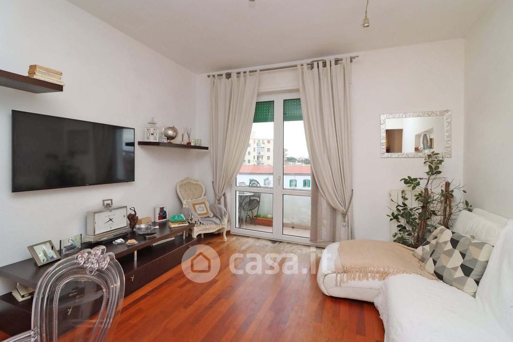 Appartamento in Vendita in Via Tommaso Mati 57126 a Livorno