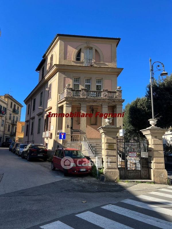 Ufficio in Affitto in Piazza garibaldi 4 a Velletri