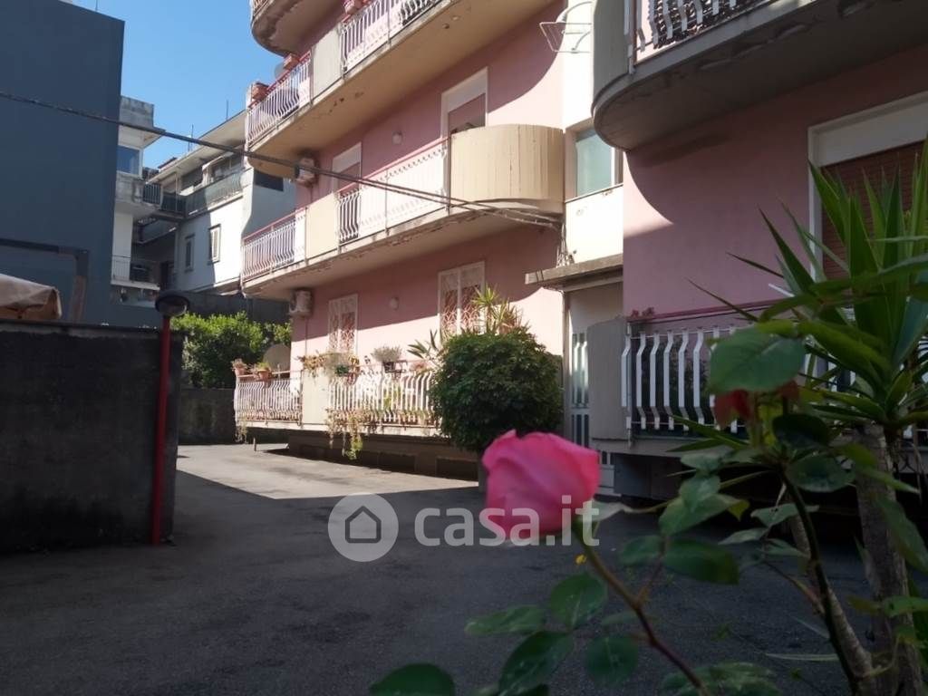 Appartamento in Vendita in Via Vittorio Emanuele 94 a Aci Catena