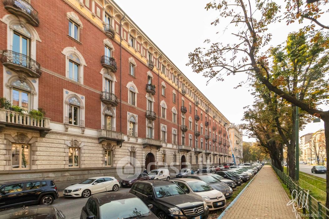 Appartamento in Vendita in Corso Re Umberto 59 a Torino
