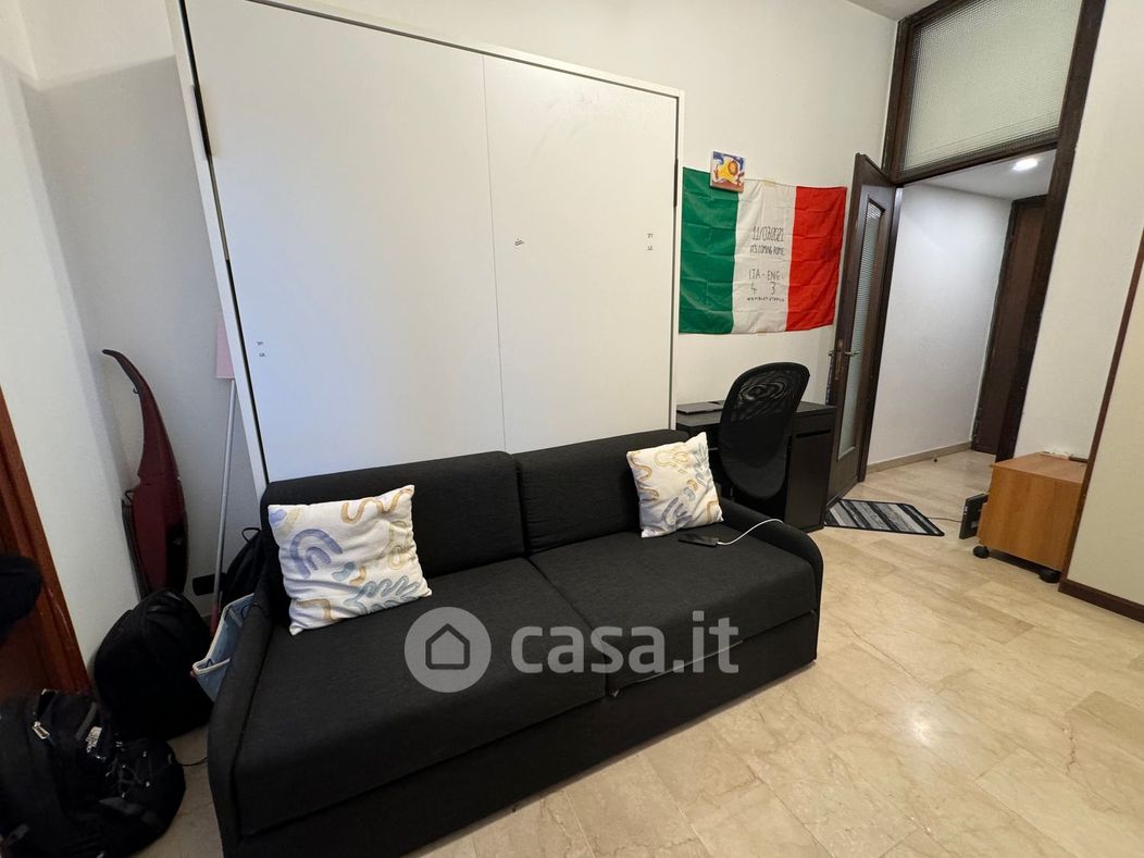 Appartamento in Affitto in Via Lorenzo Bartolini 15 a Milano