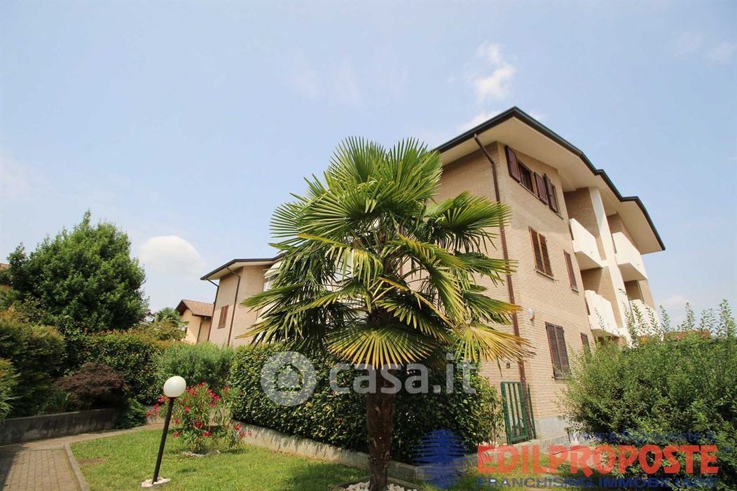 Appartamento in Vendita in Via Sant'Antonio a Lazzate