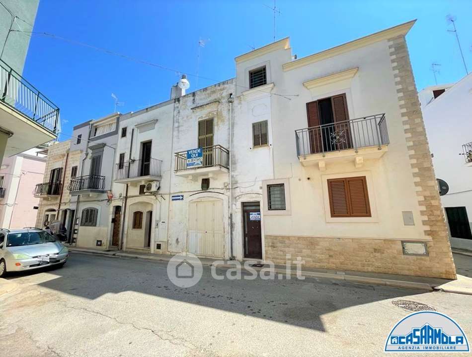 Casa indipendente in Vendita in Via Foggia 54 a Mola di Bari