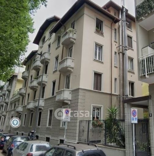Appartamento in Vendita in Via Giovanni Pascoli 2 a Milano