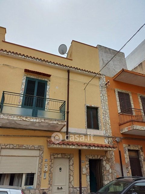 Appartamento in Vendita in Via Lucrezio a Palermo