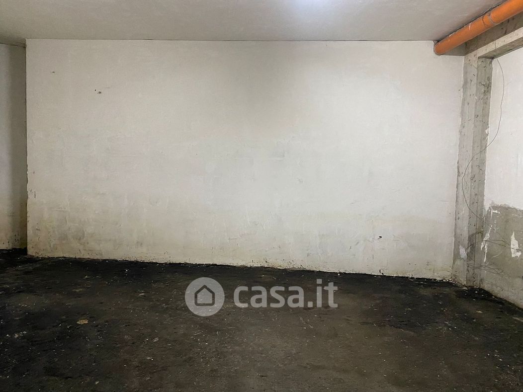 Garage/Posto auto in Vendita in Corso umberto 250 a Casalnuovo di Napoli