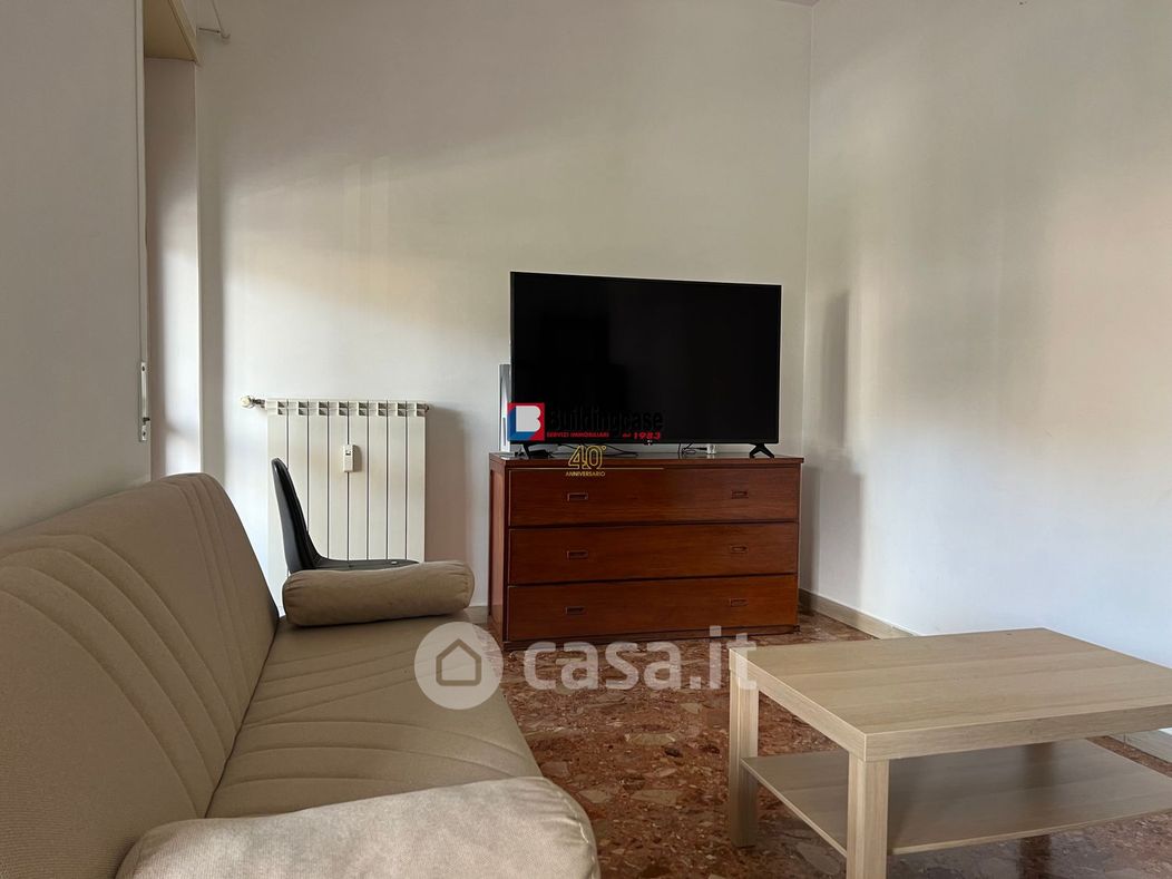 Appartamento in Affitto in Via Adolfo Ravà a Roma