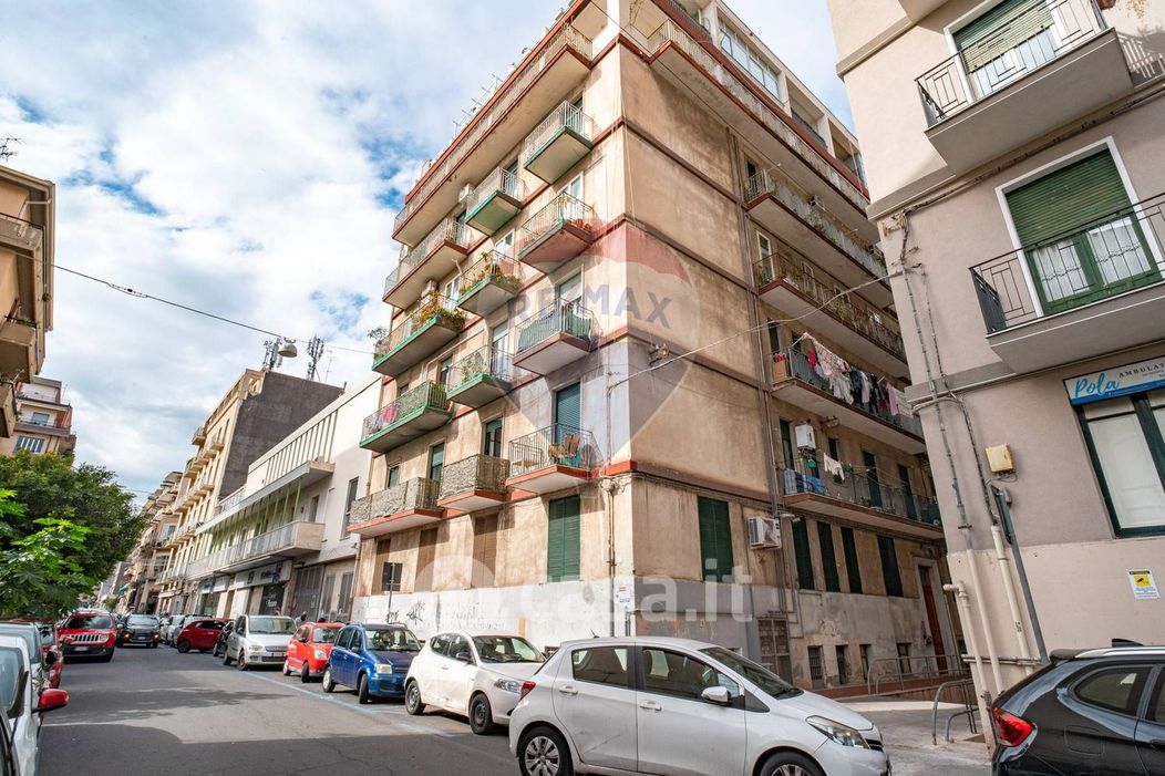 Appartamento in Vendita in Via Pola 43 a Catania