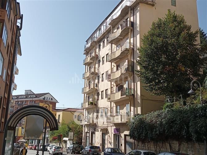 Appartamento in Vendita in Via Nicola Vaccaro a Potenza