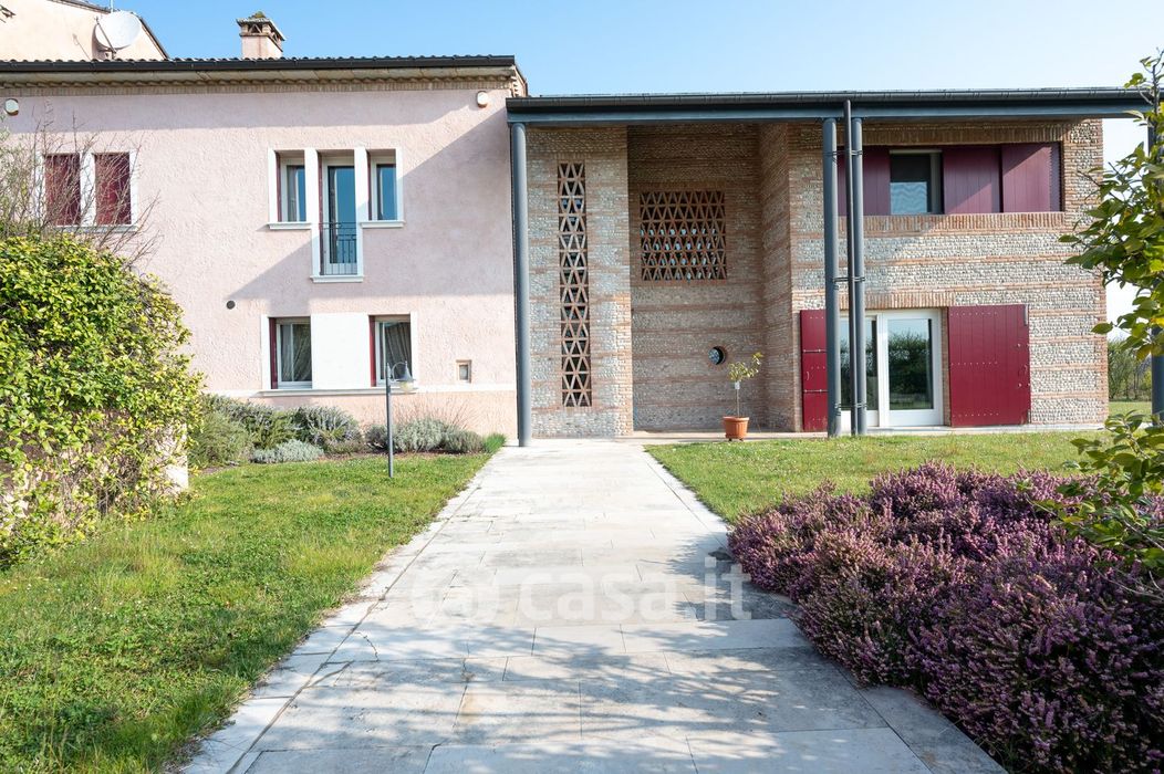 Villa in Vendita in Via Ungaresca a Mareno di Piave