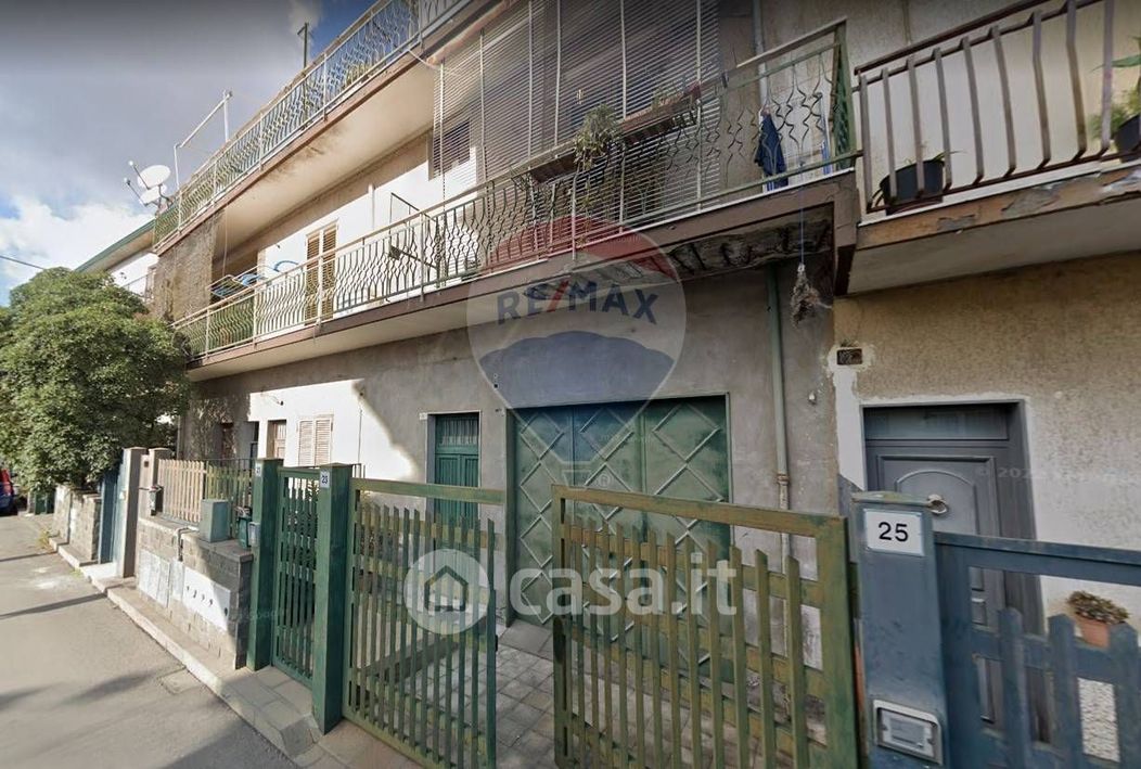 Appartamento in Vendita in Via Pasubio 21 a Tremestieri Etneo