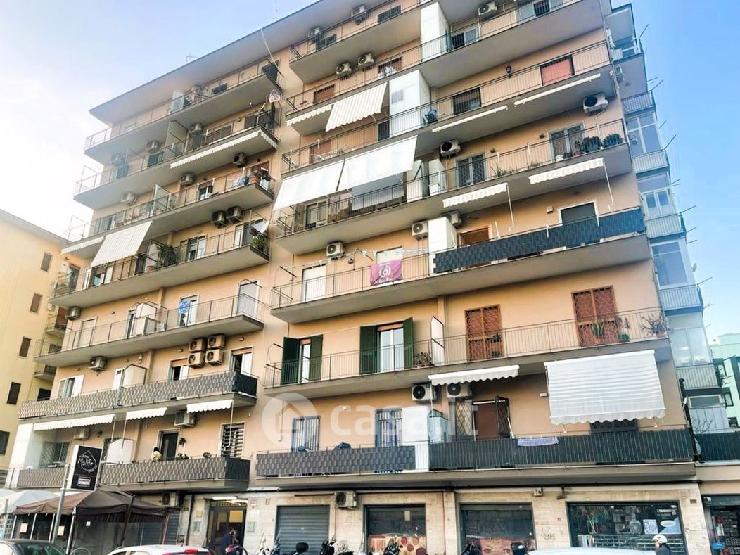 Appartamento in Vendita in Via Bagnoli 480 a Napoli