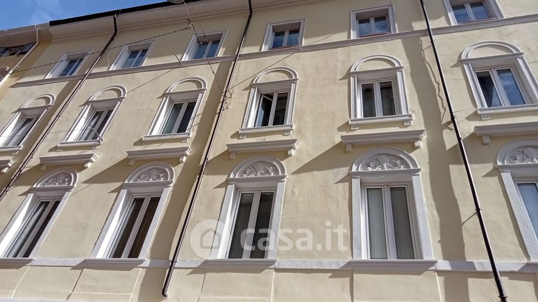 Appartamento in Vendita in Via Sant'Apollinare 4 a Trieste