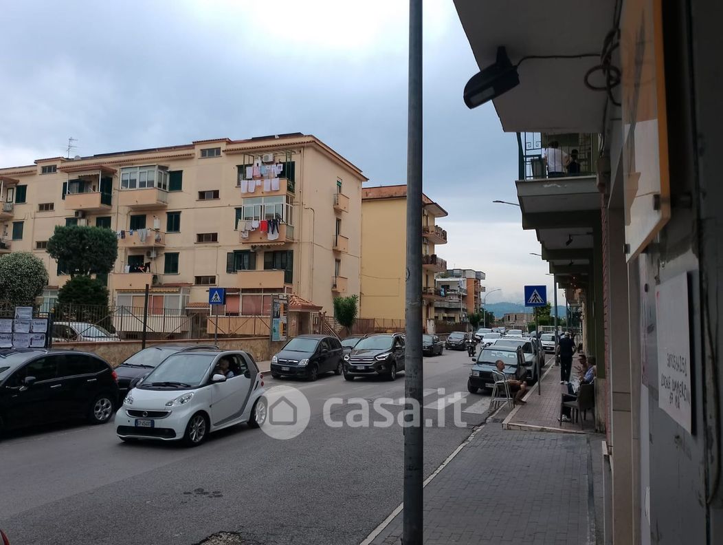 Negozio/Locale commerciale in Affitto in Via Alcide De Gasperi a Santa Maria Capua Vetere