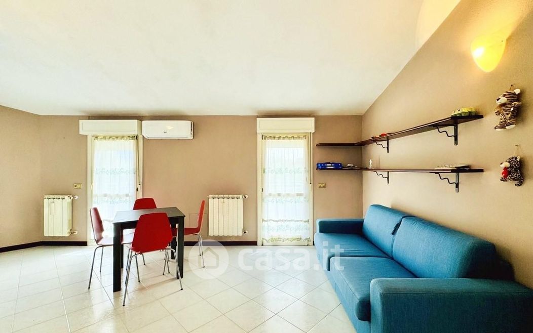 Appartamento in Affitto in Via Nino Bixio 2 a Viareggio